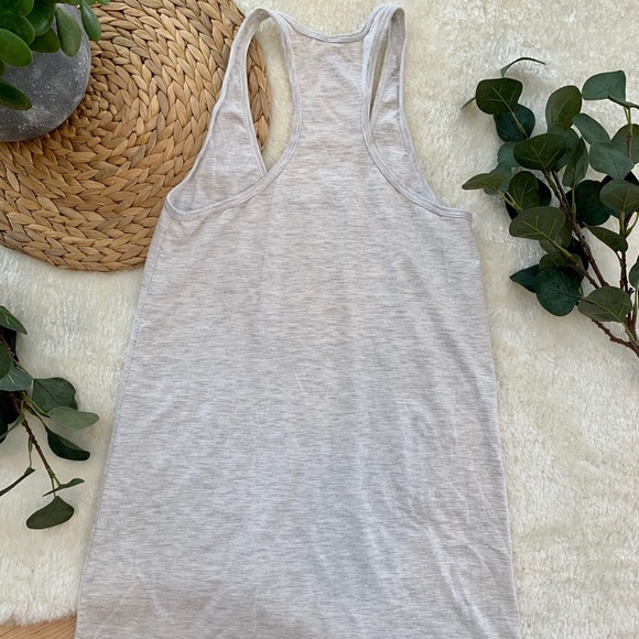 * Long white/gray tank top * - Picture 2 of 5